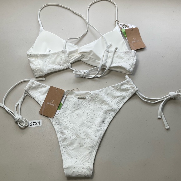 Berlook Bikini Set Medium White Textured Twist Bralette Top Tie Bikini Bottom - Picture 4 of 11